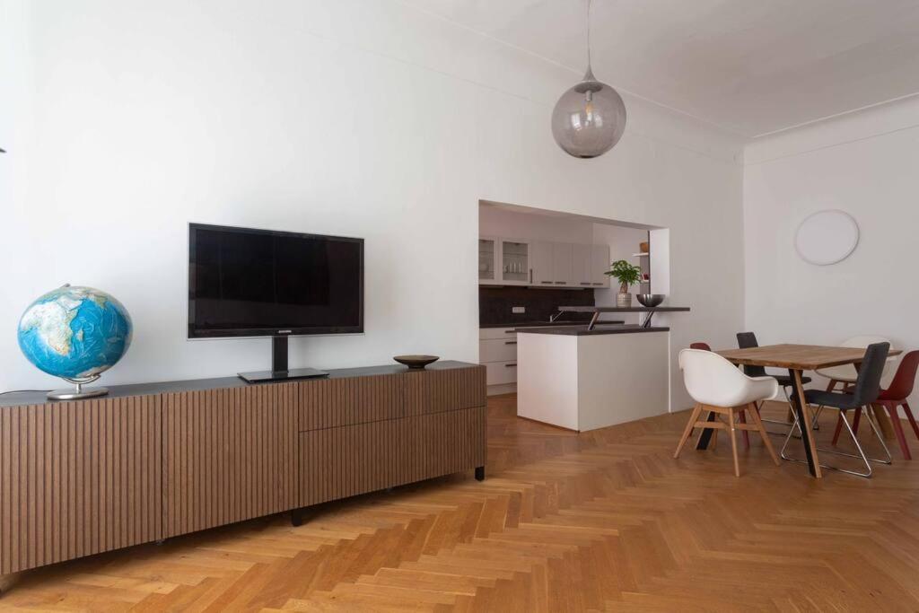 Traumhafte Wohnung Fuer 6 Pers. メルク エクステリア 写真